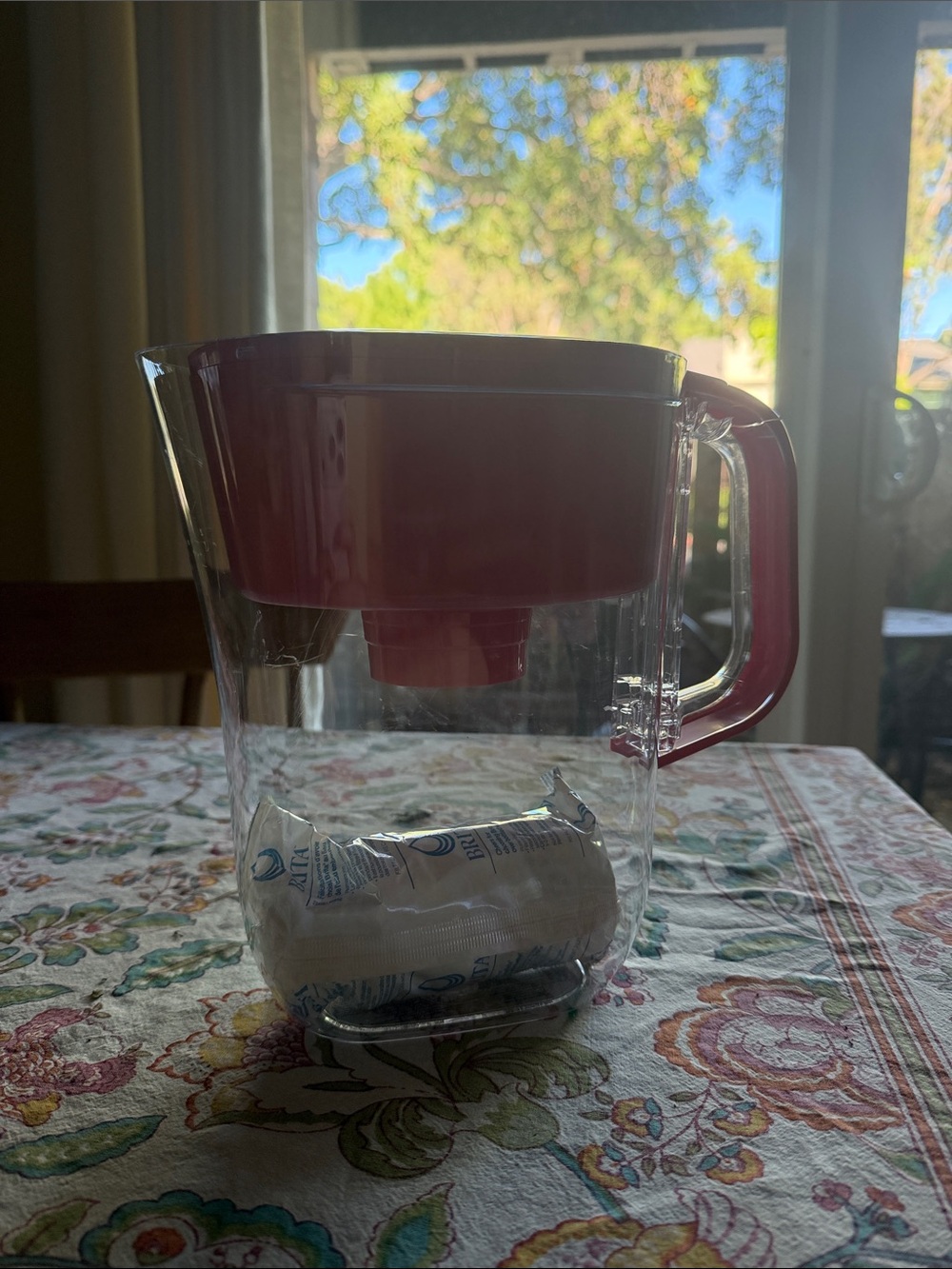 Pink Water Filter Brita Pitcher with Handle (6 cups)